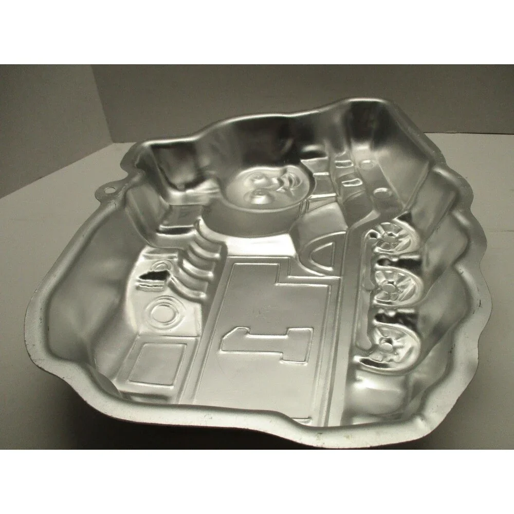 Wilton Thomas The Train  Cake PAN 2105-1349 Tank Engine Rail Road Locomotive